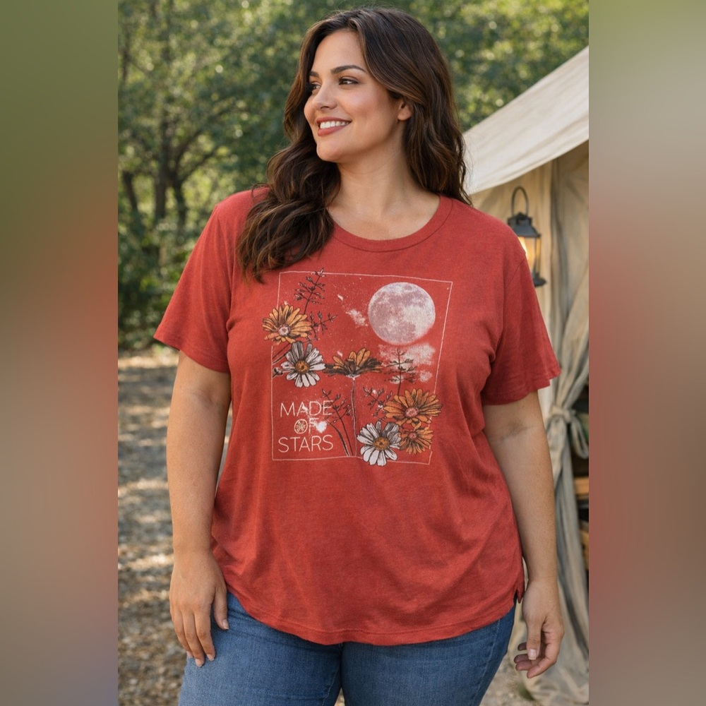 Clover + Pine Terracotta Made of Stars Graphic Tee Size XL Floral Moon Boho Top